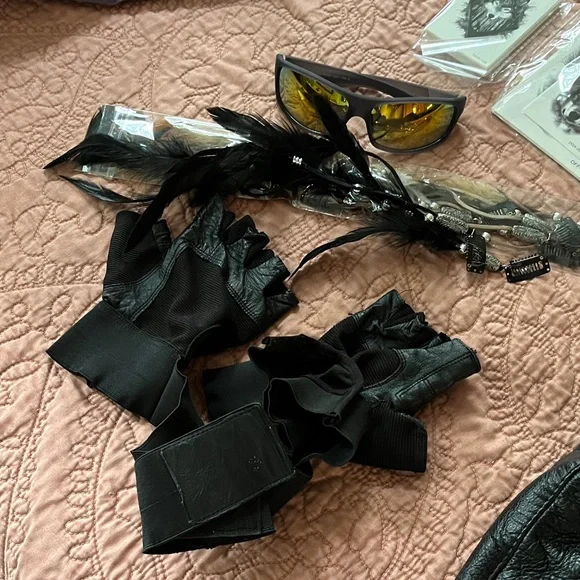 Dog the Bounty Hunter cute Halloween costume | all accessories plus vest - Picture 10 of 10